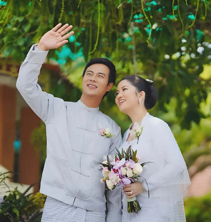 The actor Kyaw Su and the singer Hlwan Paing are siblings and support each other though.