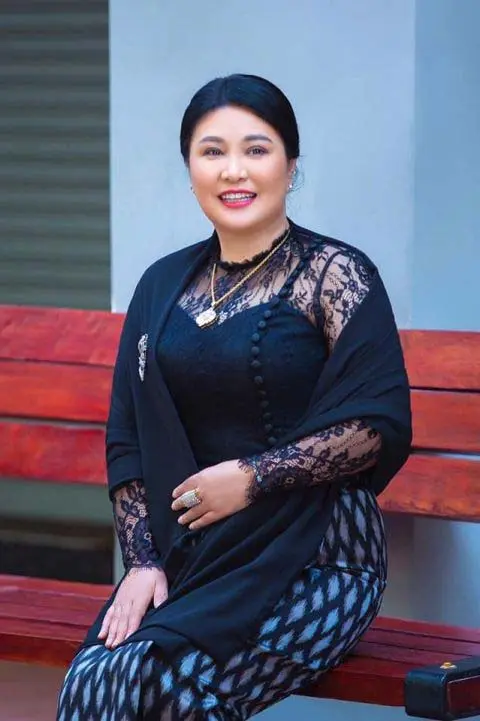 Movie star Htet Htet Moe Oo is a movie actress has not only achieved success in the world of acting but also in the advertising industry