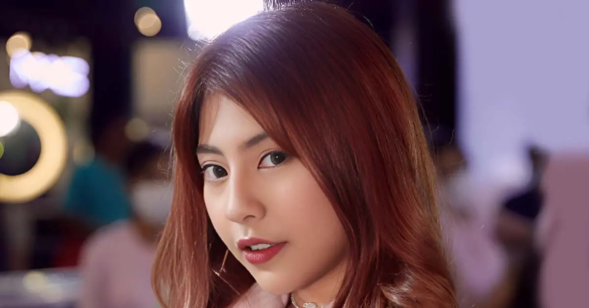 In this interview, singer Htet Htet has something fresh to offer the public and the industry.